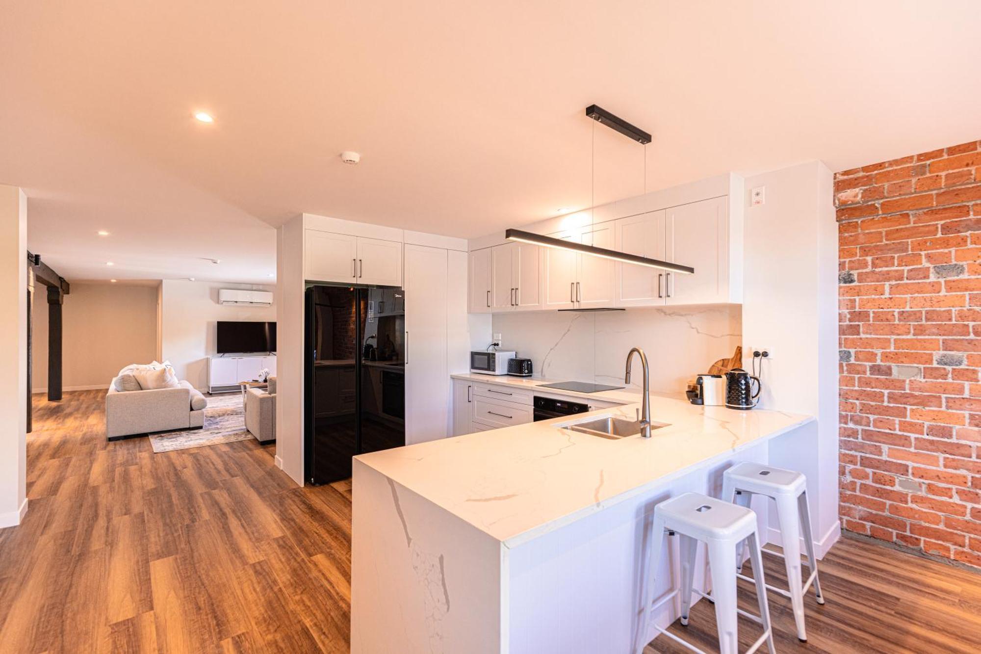 Johnston Apartments - Award-Winning Building, Your Unforgettable Stay Whanganui Bagian luar foto