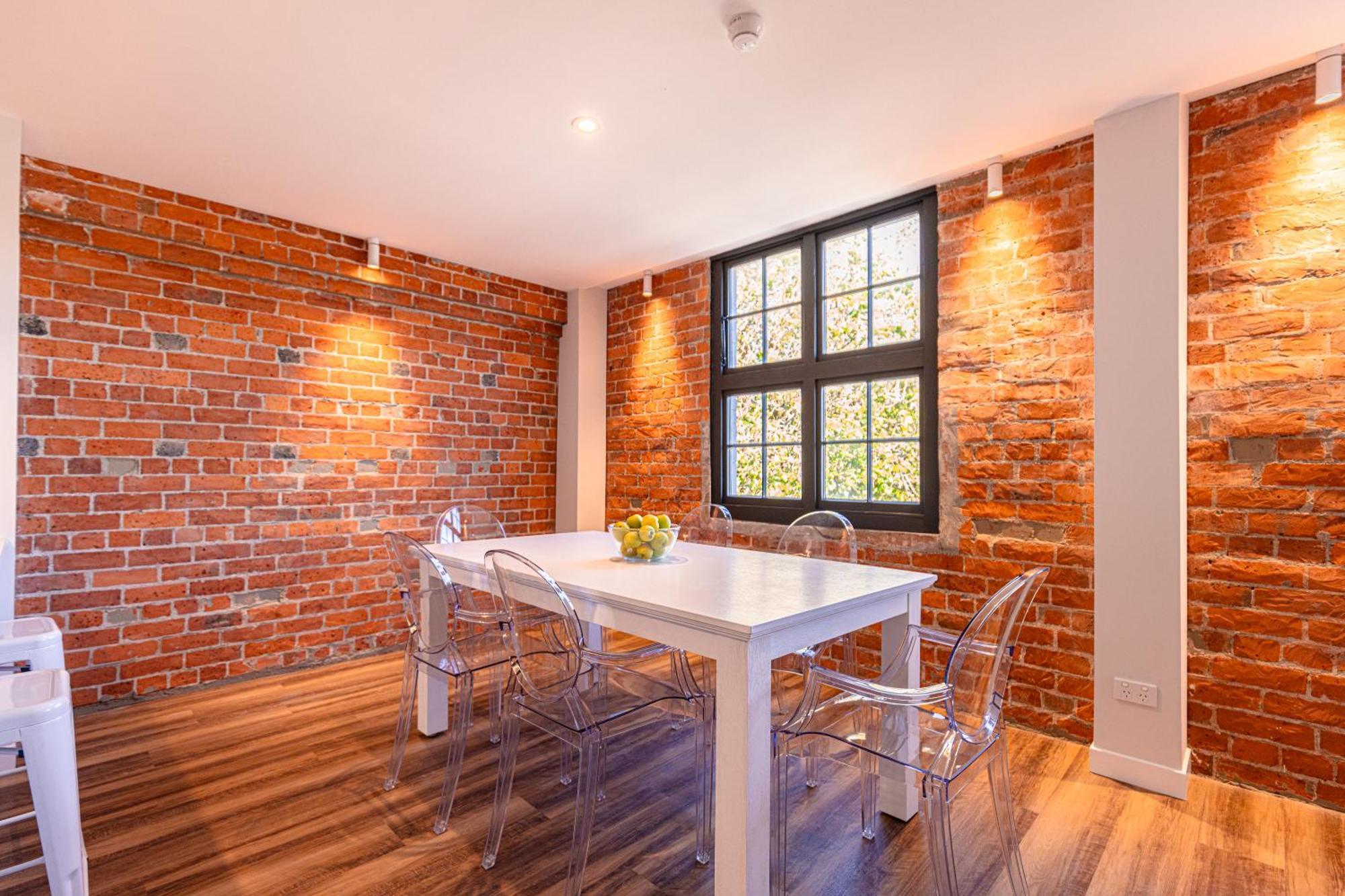 Johnston Apartments - Award-Winning Building, Your Unforgettable Stay Whanganui Bagian luar foto