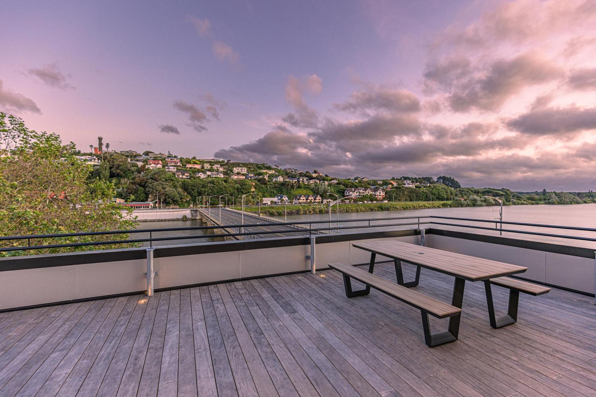 Johnston Apartments - Award-Winning Building, Your Unforgettable Stay Whanganui Bagian luar foto