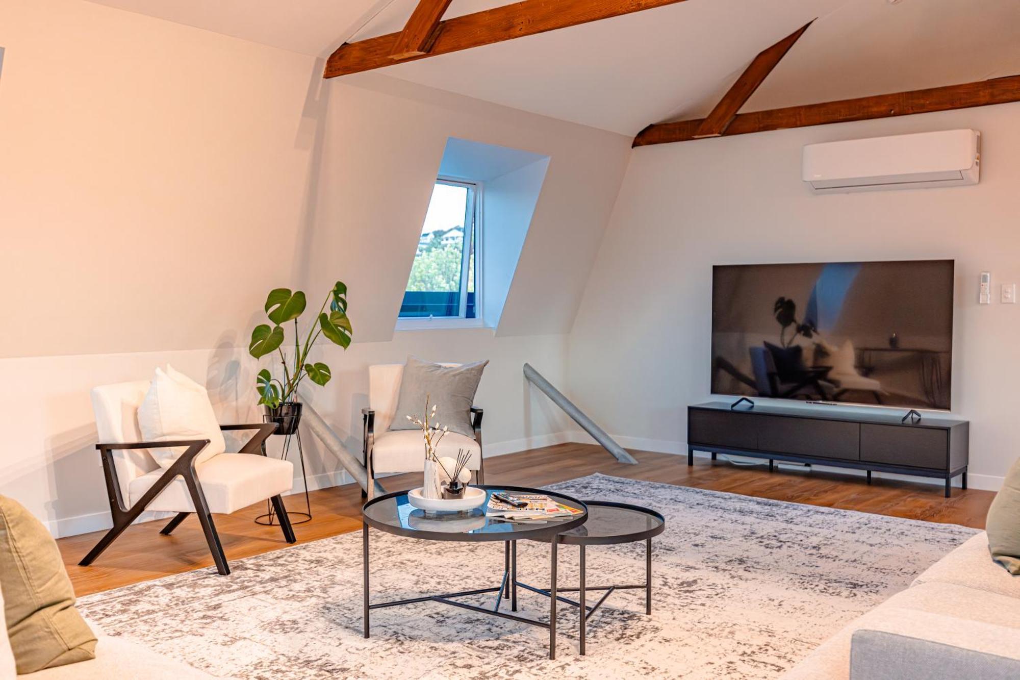 Johnston Apartments - Award-Winning Building, Your Unforgettable Stay Whanganui Bagian luar foto