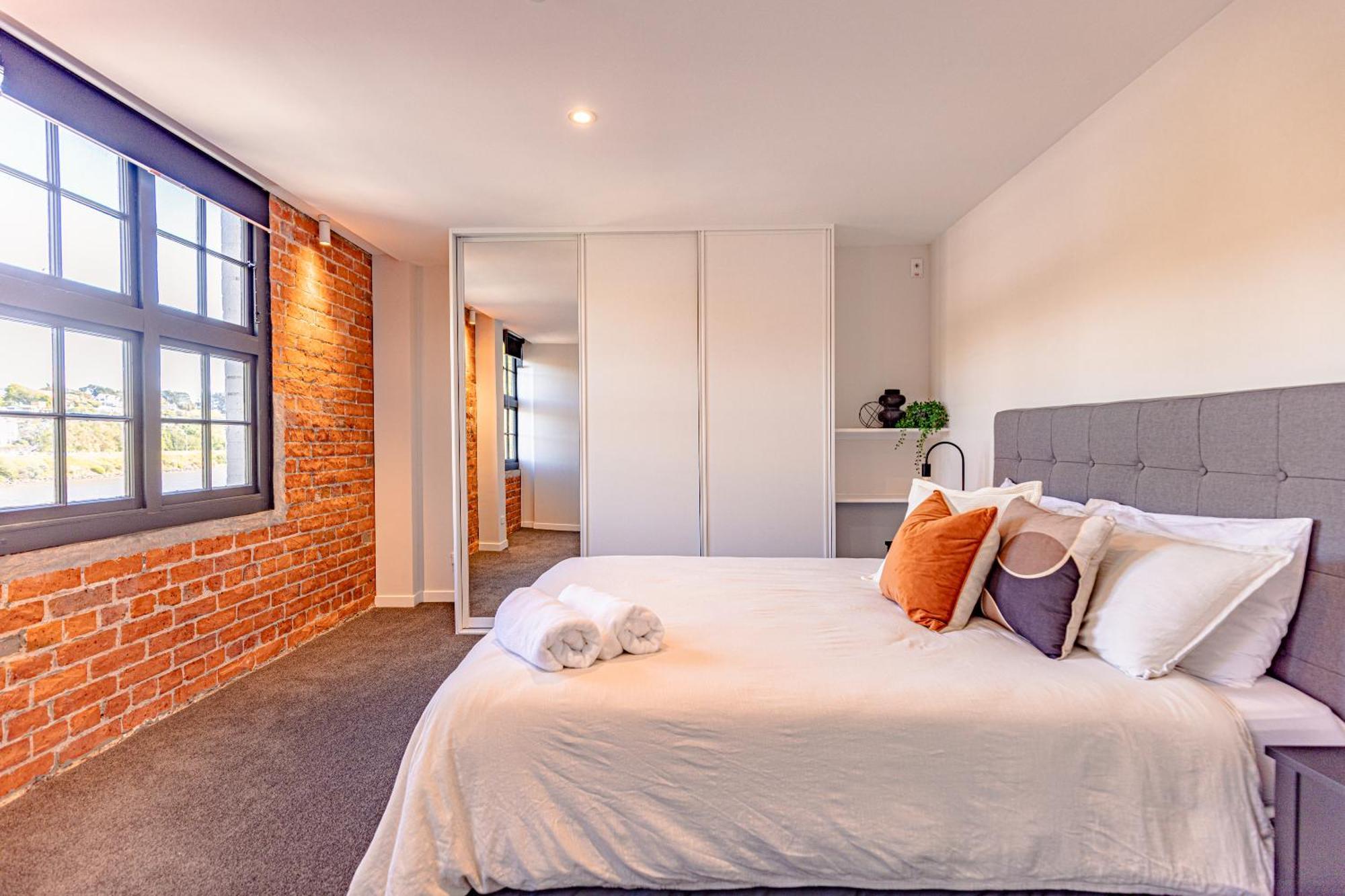 Johnston Apartments - Award-Winning Building, Your Unforgettable Stay Whanganui Bagian luar foto