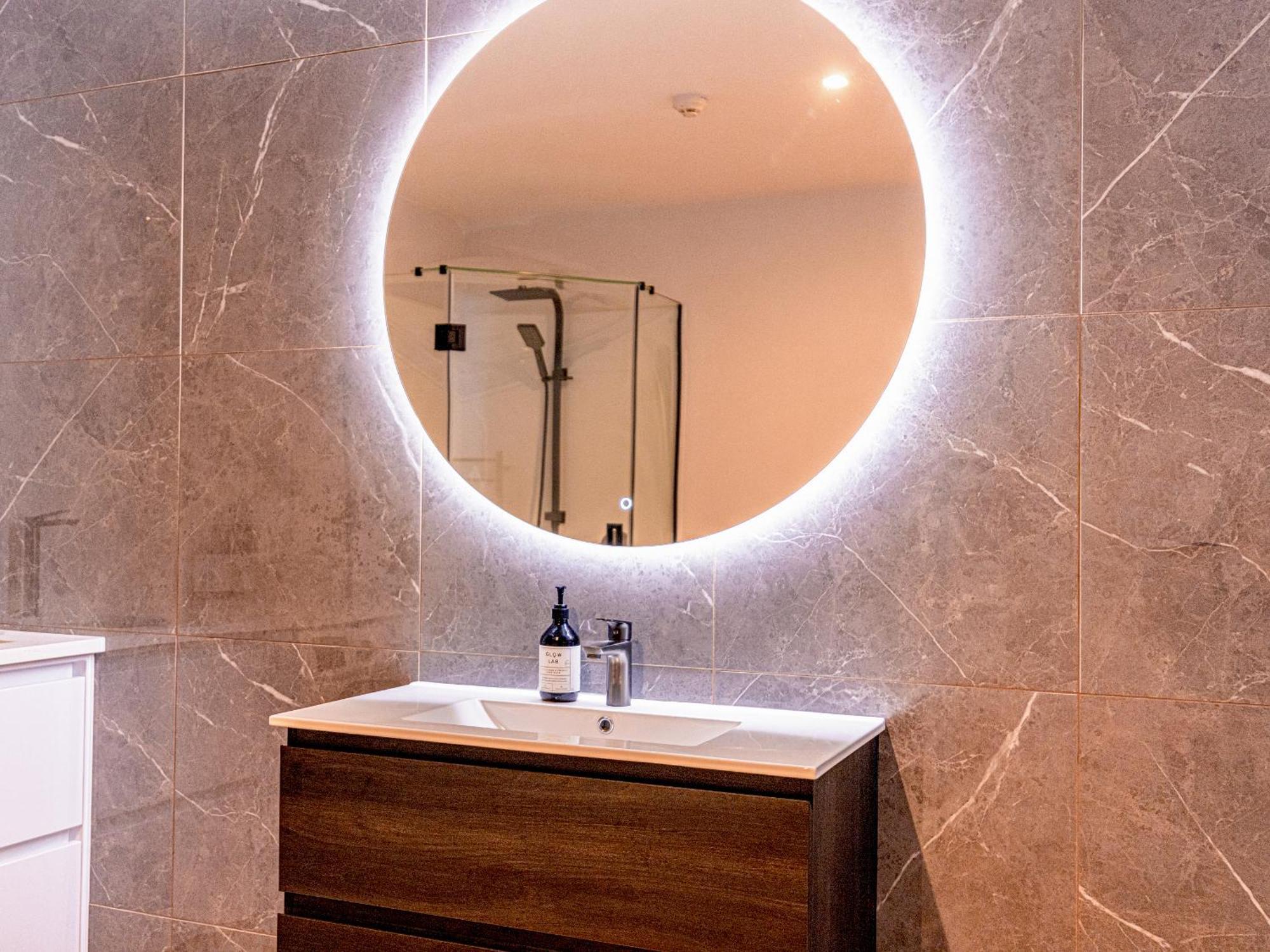 Johnston Apartments - Award-Winning Building, Your Unforgettable Stay Whanganui Bagian luar foto
